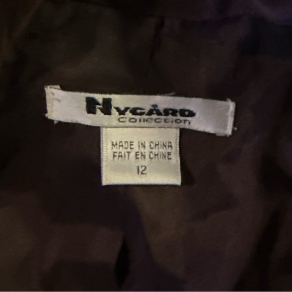 NVCARD size 12, Elegant velvet Brown Embroidered Jacket, Hook eye closure - Picture 10 of 11